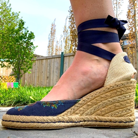 Tommy Hilfiger Ankle Tie Espadrille Wedge - Picture 3 of 14